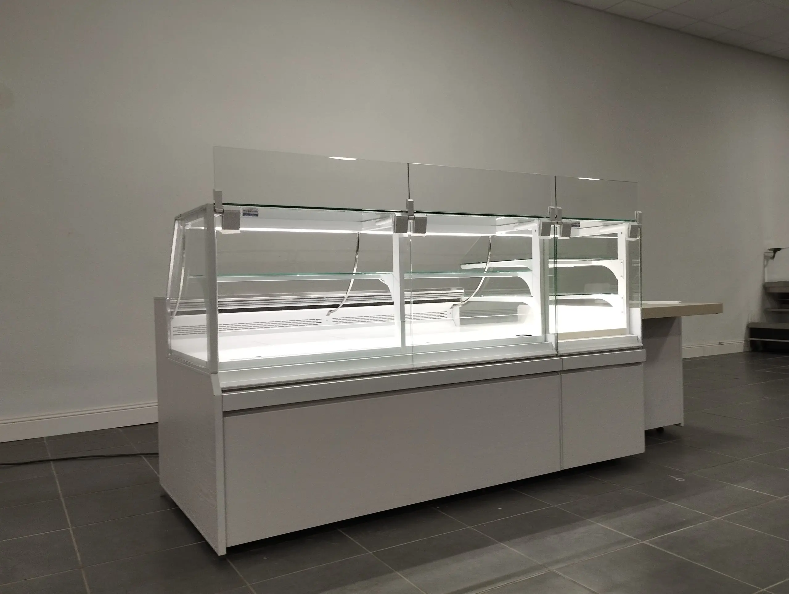 vitrine patisserie de comptoir